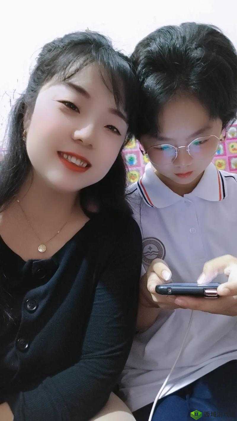 嘿我的宝贝宝贝：你今天的妆很 OK